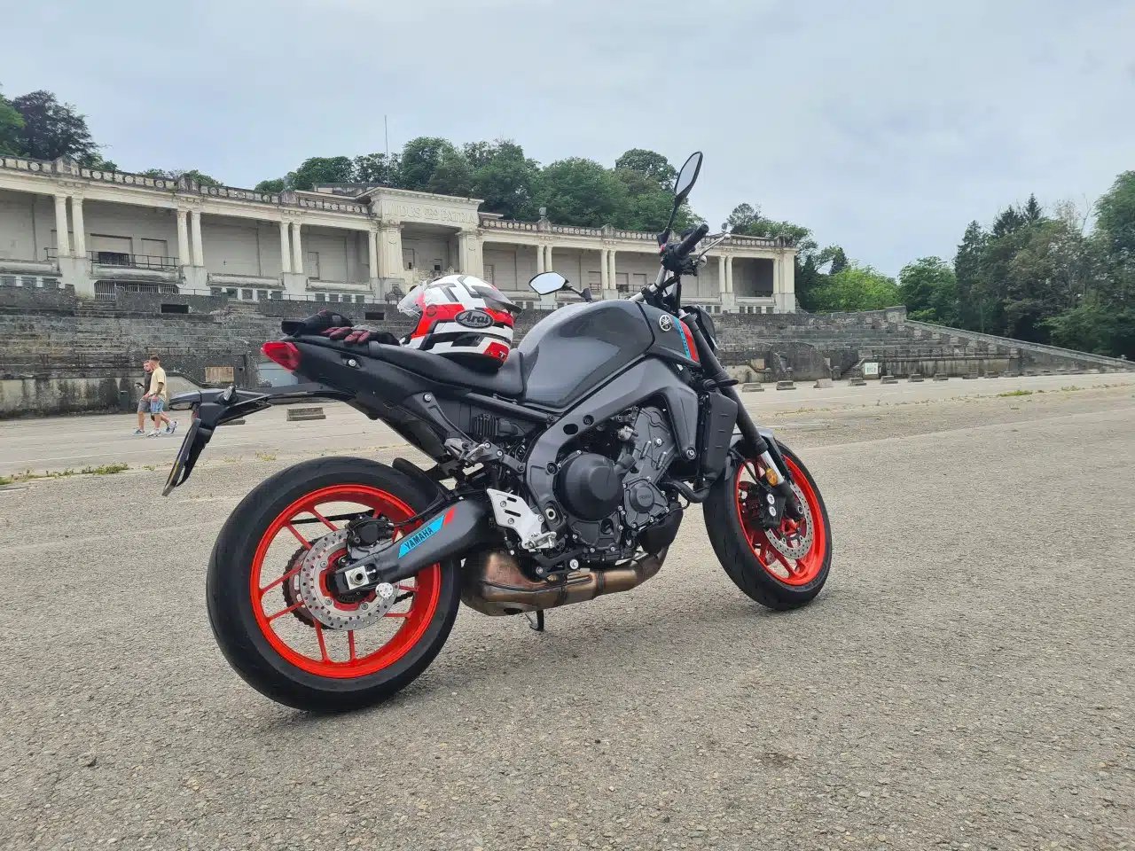 Yamaha MT09 la moto idéale pour les amateurs de sensations fortes 1