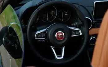 black honda car steering wheel